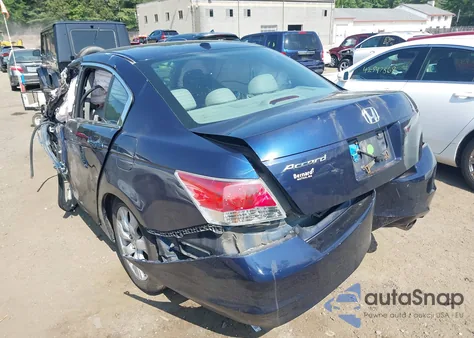 2010 Honda Accord 2.4 Ex-L из США, поврежденный, VIN 1HGCP2F82AA151856